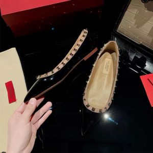 Giày Đế Bằng Mũi Nhọn Da Bóng Kiểu Pháp Cho Nữ Giày Đế Mềm Nhẹ Mùa Xuân Thu Giày Cao Gót Bằng Da PU