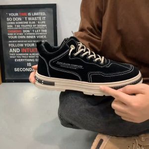 2023 Lightweight Martin Boots Durable Low Assist Work Wear Boots Elevated Safety Shoes Versatile Black Shoes for Men