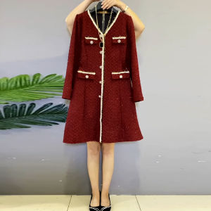 Fashionable Plus Size Womens Long Sleeve Mid Length Skirt for Winter V-Neck Slimming Style Casual Scenario Cotton Polyester Blend