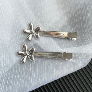 Kẹp Tóc Trán Tóc Mái Kim Loại Cảm Giác Thiết Kế Thiểu Số Kẹp Tóc Con Kẹp Tóc Bên Cạnh Nữ Kẹp Tóc Mỏ Vịt Màu Bạc Phong Cách Normcore