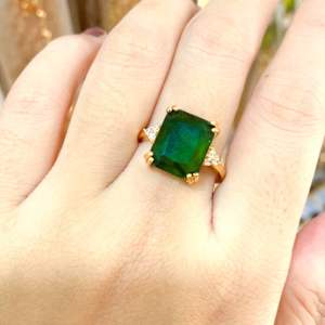 CINCIN EMAS BATU GIOK KOTAK HIJAU PERMATA CINCIN TITANIUM ANTI LUNTUR