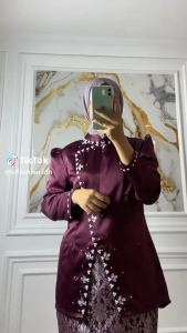 WELLDRESS- Alisa One Set Baju Kurung Kebaya Melayu Dress Kondangan Wisuda Rok Songket Wanita Modern Premium