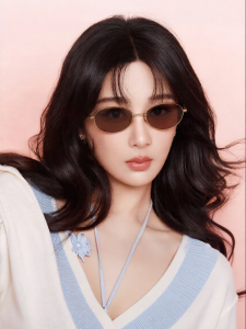 BOLON | Elegant Retro Color Changing Photochromic Prescription Sunglasses