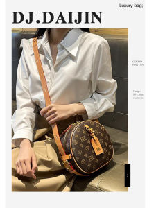 Elegant Womens Crossbody round Bag Luxury Brand New 2025 Lightweight Single Shoulder Satchel High-End Sensation Doughnut Bag