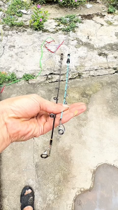 CẦN JIG DRAGON CÂU BÈ CÂU SÔNG HỒ NGỌN 2.4 VỚI 2.1LI KHOEN 8 ĐẦU PU CHỐNG XOẮN TẢI MỒI 50 ĐẾN 200GAM