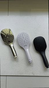 Hand Shower Mandi Soligen A-302: Set Komplet Putih & Hitam Chrome