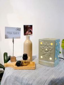 Đèn Xông Tinh Dầu Đèn Hoa Nổi Đốt Nến Farm & Forest Tặng Nến Thơm Phòng Khử Mùi Đuổi Muỗi