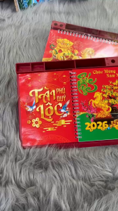 Lịch chữ A để bàn 2026 đế nhựa loại ngang kích thước 13x28cm hoặc 17x28cm