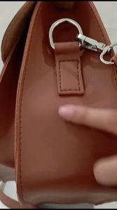 TAS SELEMPANG WANITA MHSPROJECT MODEL TERBARU BAHAN KULIT TEBAL TAS GAYA WANITA TERBARU 2024