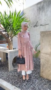 Koyu Hijab Midi Dress Cringkle Maira