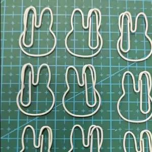 15Pcs Cute White Rabbit Head Paper Clips Kawaii Bunny Shaped Metal Bookmarks Aesthetic Stationery Accessories for Students