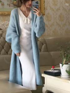 ฤดูใบไม้ร่วง ฤดูหนาว เสื้อสเวตเตอร์ถัก คาร์ดิเกน ยาวปานกลาง นุ่ม กํามะหยี่กระต่ายน้ําสไตล์ขี้เกียจขนาดใหญ่ พรางหุ่น เสื้อตัวนอก