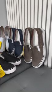 J รองเท้าผ้าใบแบบไม่ผูกเชือก แบบสลิปออน โกล์ดซิตี้ Goldcity แบรนด์แท้ ของแท้ รุ่น GC-011-NS สี ขาว เทา กรม เขียวขี้ม้า ดำ ดำดำ ดำยีนส์ น้ำเงิน เบจ Size 37-45