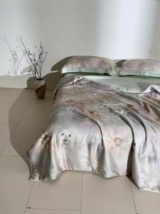 Cool Feeling Ice Silk Summer Thin Quilt Set