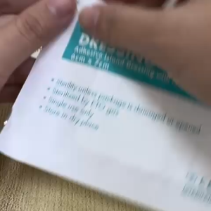 Adhesive Wound Dressing Individual Packs  Breathable Self Adhesive Sticker Pembalut Luka Berpelekat 伤口敷贴