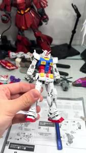 Bandai | New RG40 1/144 RG RX-78-2 2.0 Kit Original Color Model Kit Anime Robot Action Figure Collectible Display Decoration Assembly Toy