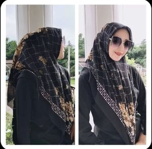 HIJAB MOTIP TERBARU 2022 HIJAB SEGI EMPAT VOAL TERLARIS