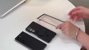 Magnetic Bracket Phone Case for Samsung Galaxy Z Fold 8 Ultra 7 6 5 Luxury Leather Hinge Full Screen Glass Drop Protection Cover