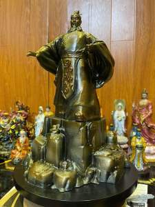 Tượng Tào tháo cao cấp . cao 34cm