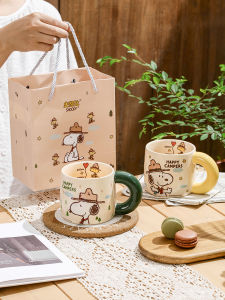 แก้วมugs ดีไซน์การ์ตูน Snoopy สุดน่ารัก สำหรับผู้หญิง ของขวัญที่สวยงาม แก้วเซรามิก เครื่องใช้ในบ้าน