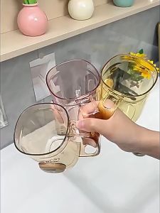 Cốc đánh răng súc miệng hoạ tiết in nổi có khe cắm bàn chải LILS COCBC21