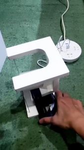 โคมไฟแม่เหล็กลอยได้ สไตล์มินิมอล โคตรเท่ แถมไวเลสชาร์จแบบไร้สาย คู่ด้านล่าง: