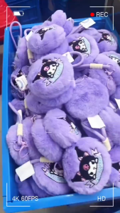 Máy Sưởi Tay Mini Hoạt Hình Nhiệt 40–60°C – Móc Khóa Ấm Tay Dễ Thương Tặng Vòng Tay + Sticker