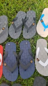 dép kẹp nam HD-GC dép xỏ ngón nam chất liệu cao su dập nổi dẻo mềm mang êm chân tiên lợi siêu bền size từ 38-43. Dép Quai Trắng Màu Đen - Lazada