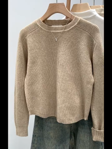 Loose Fashion Winter New Style Short Sweater Long Sleeve Knit Top