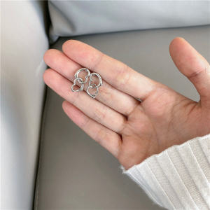 Trendy S925 Earrings Womens Simple Fresh Love Heart Studs Versatile Fashion Jewelry Ear Decorations Korean Style Alloy Plated