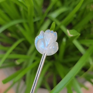 Q2006 Hồ ly baby ôm hoa Moonstone đá mặt trăng sẵn lỗ 2li 2 size: to 16mm & nhỏ 14mm hợp Kim và Thuỷ - Phong Thuỷ TUDO