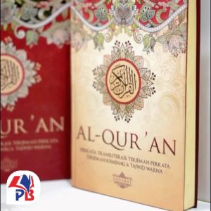 Alquran Praktis untuk Semua Usia: Terjemahan, Tajwid & Transliterasi
