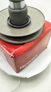 Pulley Only pully ( KVY ) utk motor matic HONDA BEAT CARBU SCOOPY CARBU Pully motor (Bisa Cod)