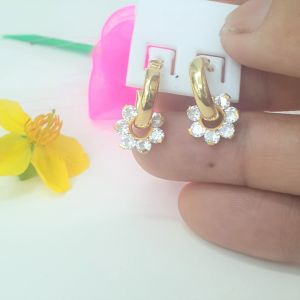 Bông Tai Tròn Kiểu 7 Hoa Dáng Thon-Dùng lâu dài tắm rửa thoải mái không phai không kiêng mồ hôi (Có Ký Hiệu-Dùng Như Vàng)