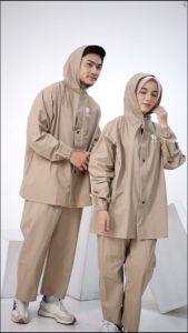 Zotta Jas Hujan Wanita Pria Tebal Terbaik Stelan Celana Warna Cream