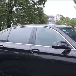 ร่มปกหุ้มพลาสติกอย่างดี แข็งแรง ทนทาน ใช้งานง่าย ร่มกันฝน ร่มกันแดด ร่มกันUV