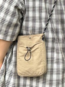 Summer Fancy Niche Style Lightweight Crossbody Bag Male 2024 New Arrival Nylon Mobile Phone Bag Female Mini Satchel