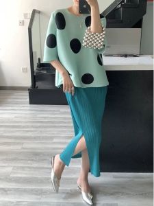 French Vintage Pleated Loose Collar T-Shirt Womens Simple Casual Style Solid Color Spring New Arrival Shirt