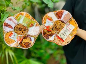 SET KHÔ LỤC VỊ HOA MAI khay 500gr