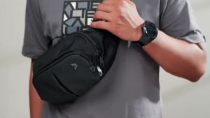 Tas Selempang Kalibre 921941000 Black Regum Waist Bag 3L Tas Pria Keren 921941 Sling bag
