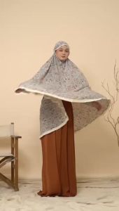 MUKENA SILK TERBARU CANTIK DAN MEWAH