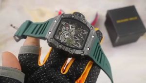 Jam Tangan Automatic Pria Wanita Analog otomatis Transparan Tali rubber model persegi 42mm kinetic tanpa batrai