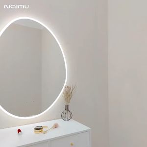 กระจกห้องน้ำอัจฉริยะ กระจกรูปเปลือกหอยกระจกห้องน้ำ LED ติดผนัง กระจกโคมไฟอ่างล้างหน้ากระจกรูปทรงผิดปกติ