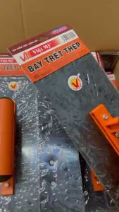 Bay trét thép Việt Mỹ cán nhựa (11cm x 30cm). Dễ thi công bột trét xi măng v.v.