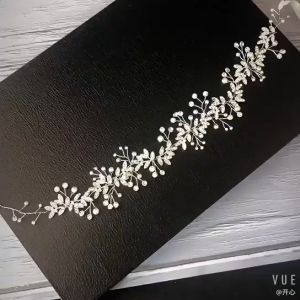 มงกุฎแต่งงาน ดอกไม้เจ้าสาว มงกุฏ ที่คาดผม tiara crown วงผมงาน แต่งพร้อมส่งในไทย ทุกวัน
