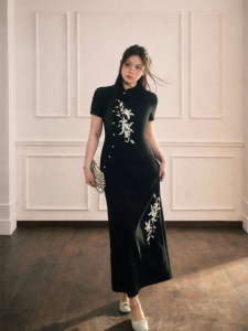 JULULOOK | Đầm Qipao Dành Cho Người Mập Tạo Dáng Có Thêu Nặng