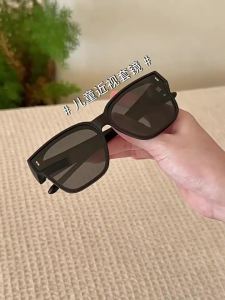 Colore.in | Clip-on Lightweight Polarized UV Protection Sunglasses