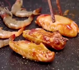 Innerwell Korean Grill Pan Non-stick grill pan Indoor Outdoor BBQ Grill Pan for Gas Stove for Induction Stove for Ceramic Cooker