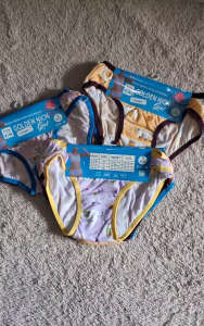 6pcs Celana Dalam Anak Cewek Perempuan Golden nick BB 15-30 kg