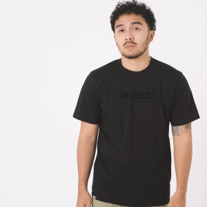 MGee Kaos Polos Pria Lengan Pendek M Gee Original Oliver C145 Black